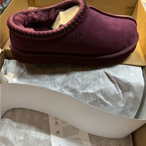 UGG Women's Tasman II  in Burgundy, BNIB